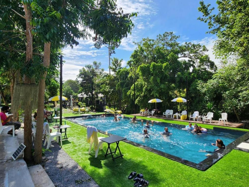 Natural Park Resort De Wang Thong Phitsanulok Exterior foto